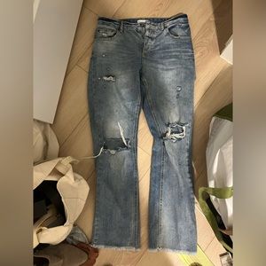 Straight ankle distressed jeans